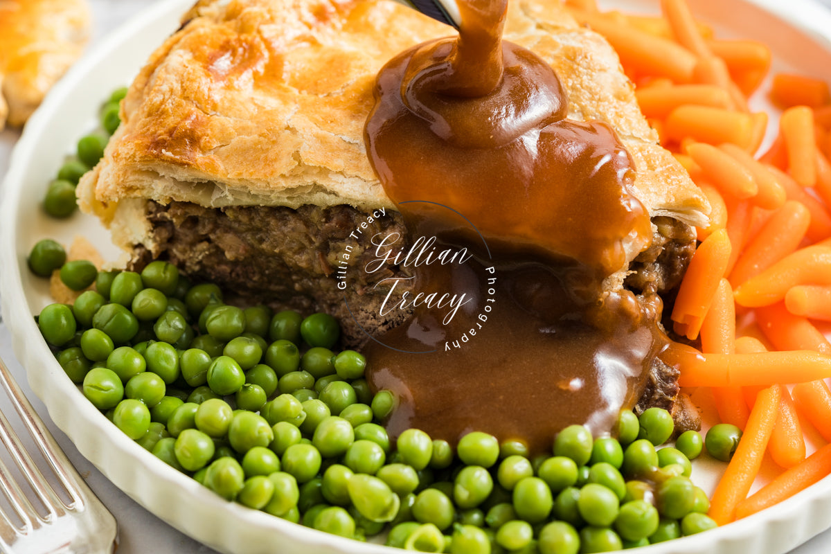 Steak, Kidney and Guinness Pie